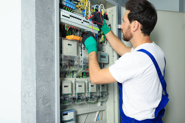Best Affordable Emergency Electrician  in Fern Acres, HI